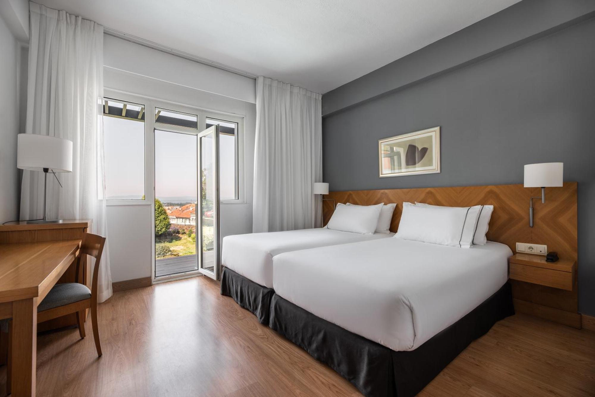 Exe Peregrino Hotell Santiago de Compostela Exteriör bild