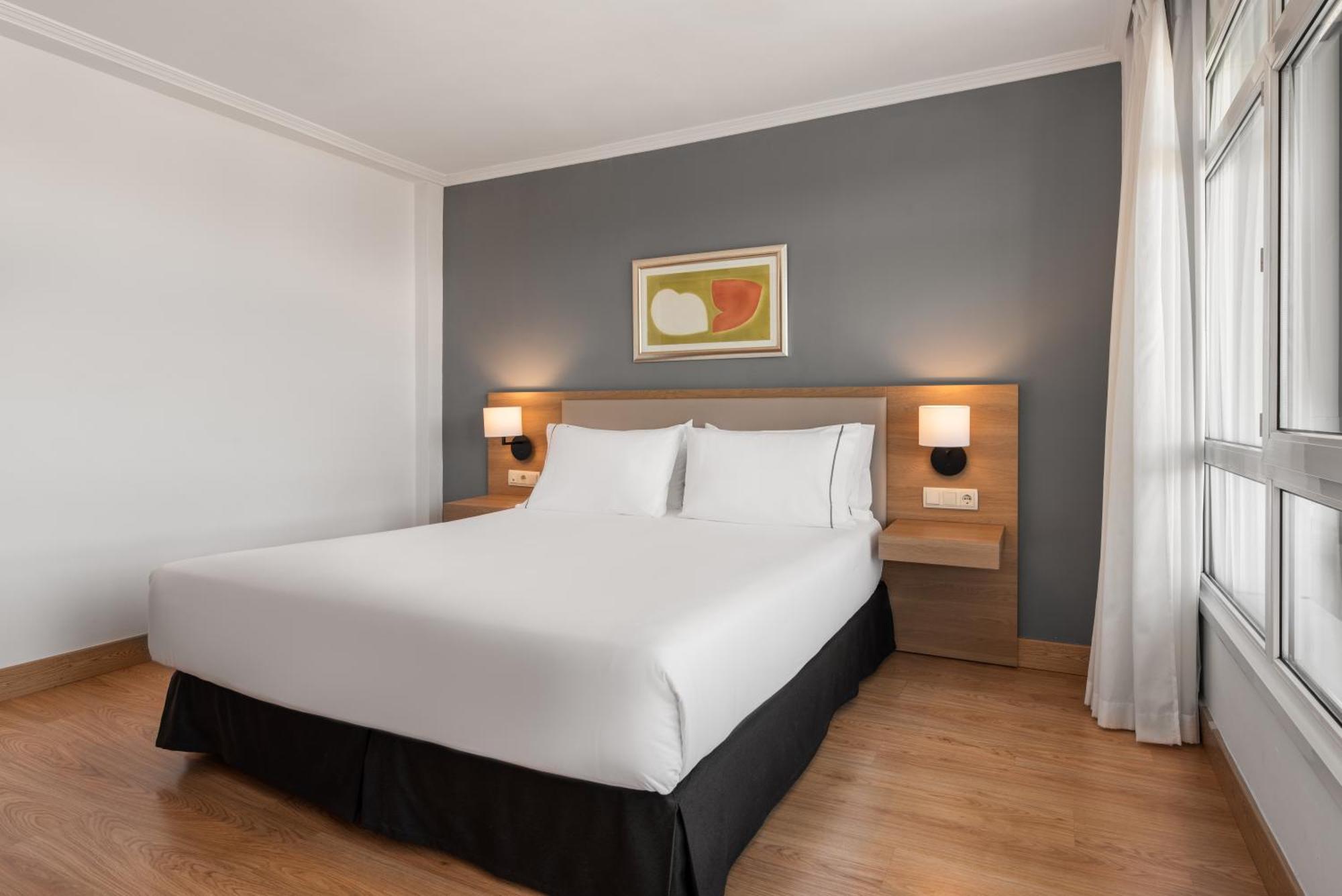 Exe Peregrino Hotell Santiago de Compostela Exteriör bild